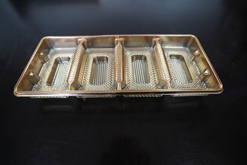 糕点镀金吸塑内托