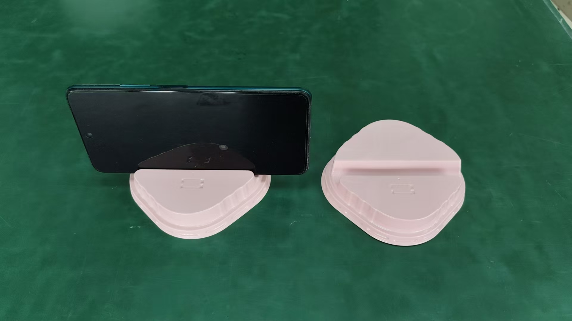 杯盖可当手机支架